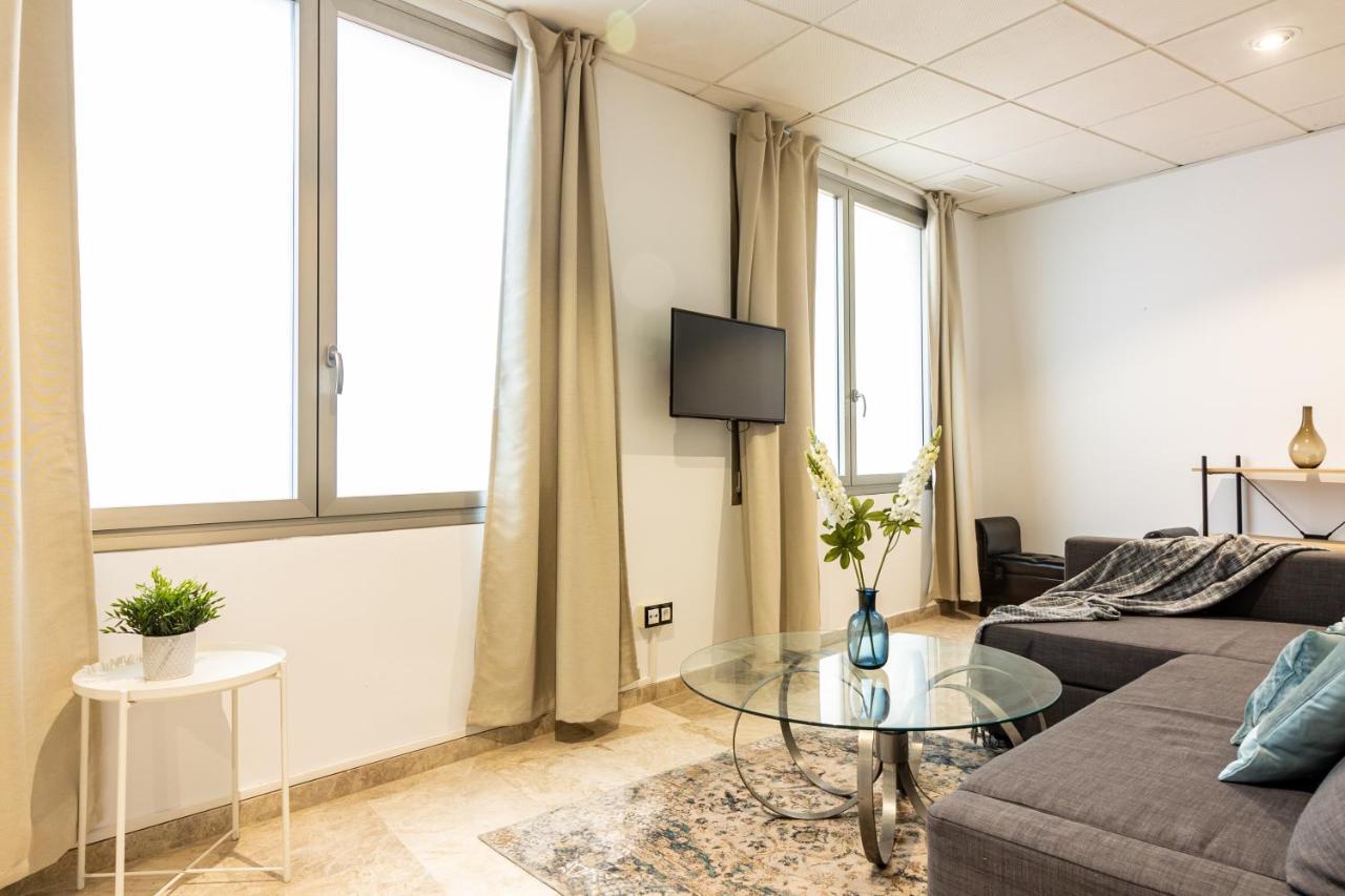 Saenz Suites Gallery By Bossh! Apartments Malaga Exterior photo