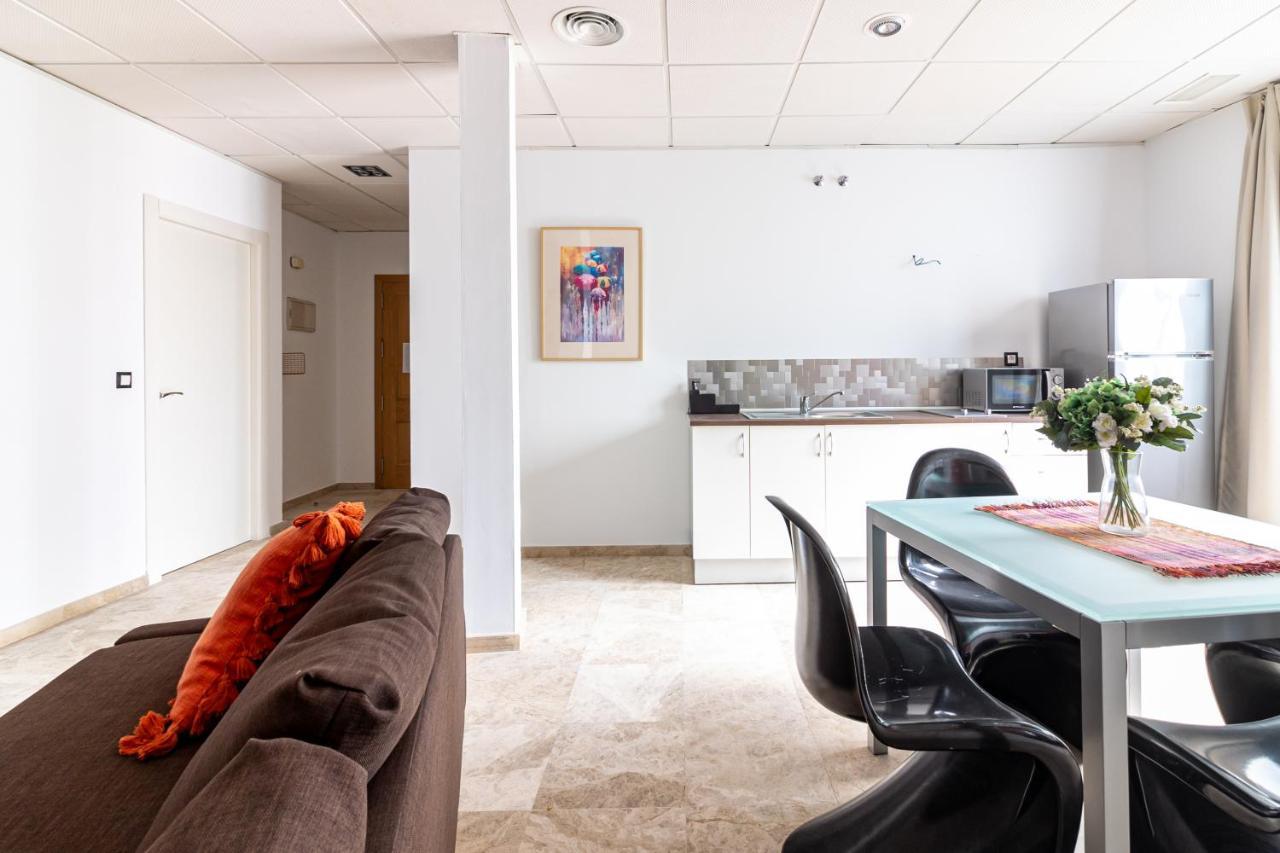 Saenz Suites Gallery By Bossh! Apartments Malaga Exterior photo
