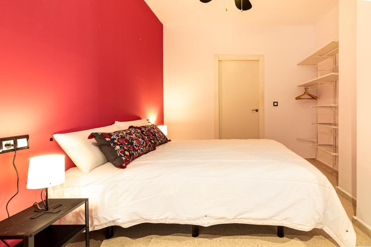 Saenz Suites Gallery By Bossh! Apartments Malaga Exterior photo